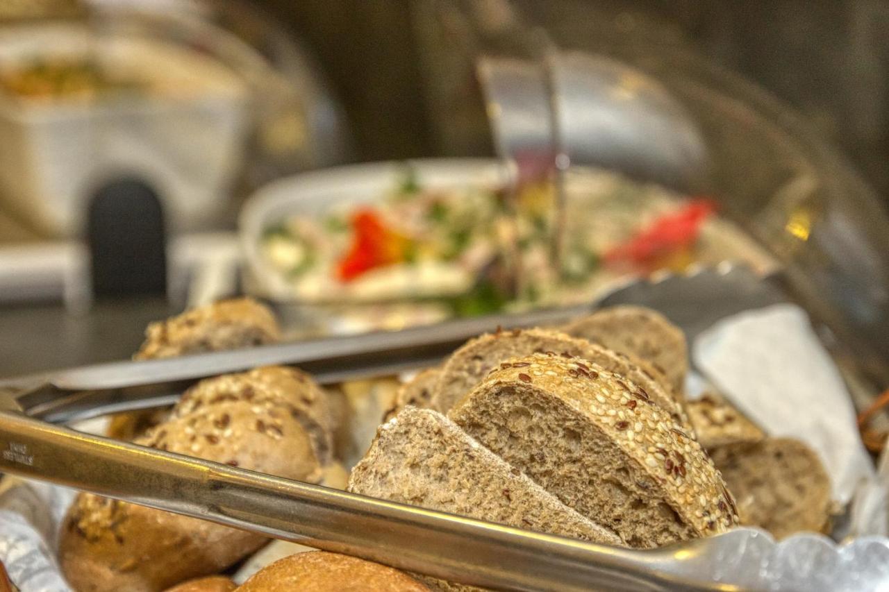 Wellnesshotel Deine Auszeit, Adults Only Achslach Bagian luar foto