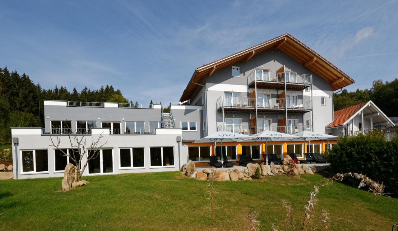 Wellnesshotel Deine Auszeit, Adults Only Achslach Bagian luar foto