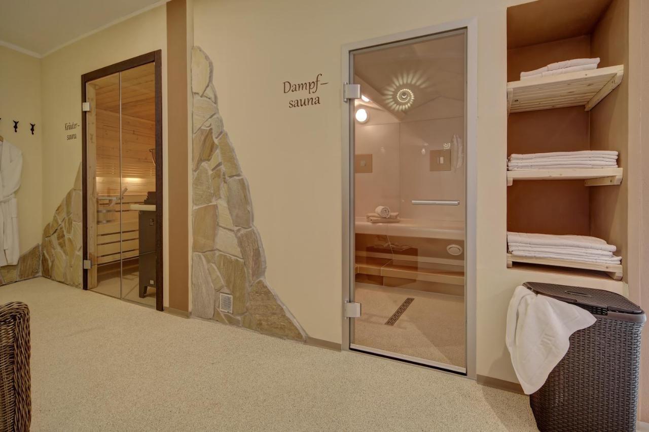 Wellnesshotel Deine Auszeit, Adults Only Achslach Bagian luar foto