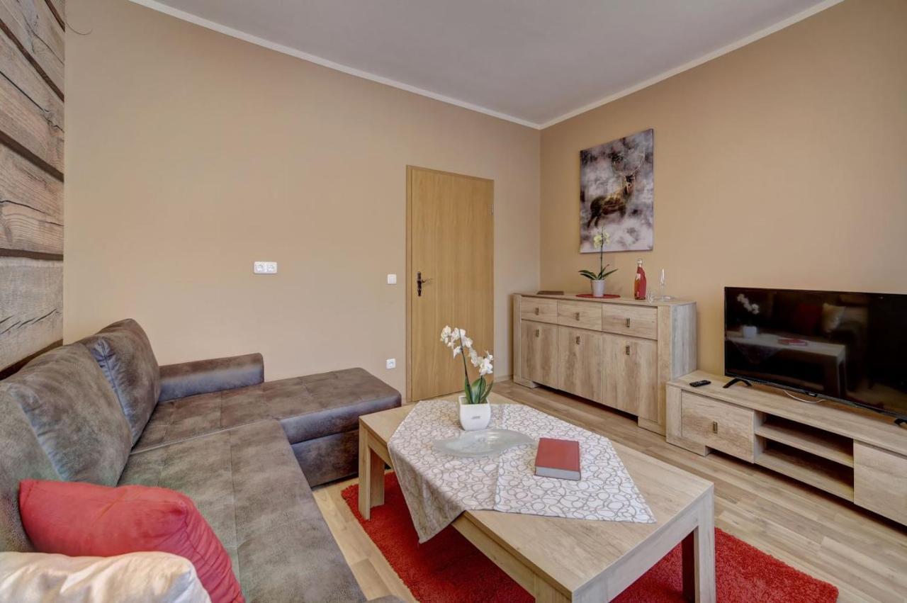Wellnesshotel Deine Auszeit, Adults Only Achslach Bagian luar foto