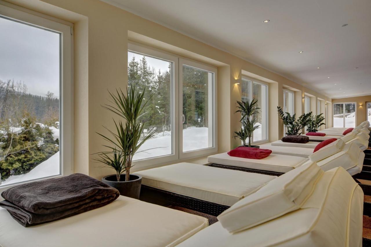 Wellnesshotel Deine Auszeit, Adults Only Achslach Bagian luar foto