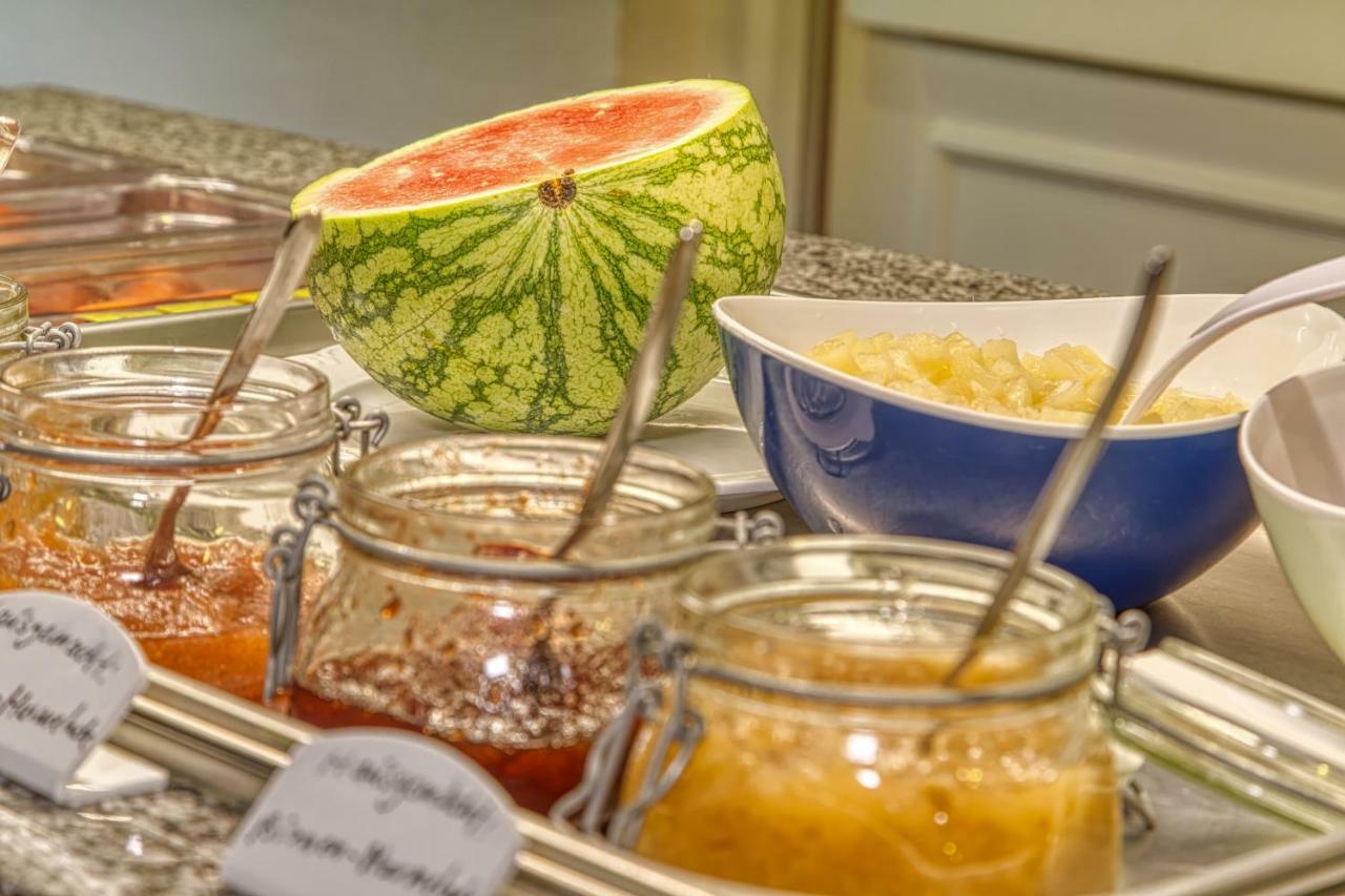 Wellnesshotel Deine Auszeit, Adults Only Achslach Bagian luar foto