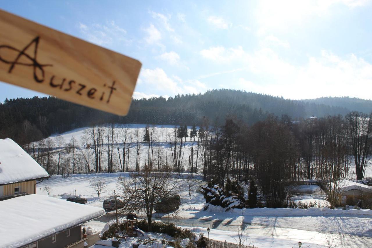 Wellnesshotel Deine Auszeit, Adults Only Achslach Bagian luar foto